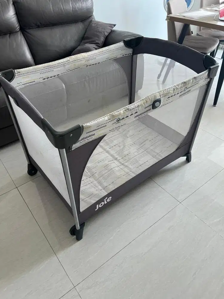 ranjang baby merk jole