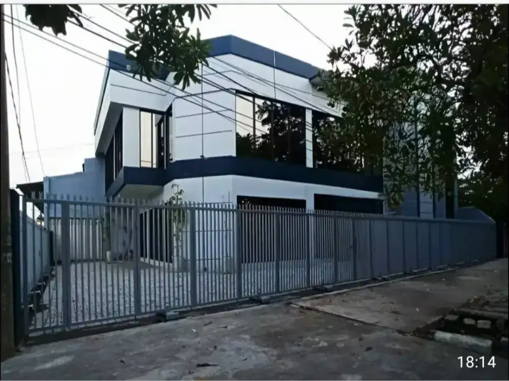 Rumah Usaha Raya Kenjeran