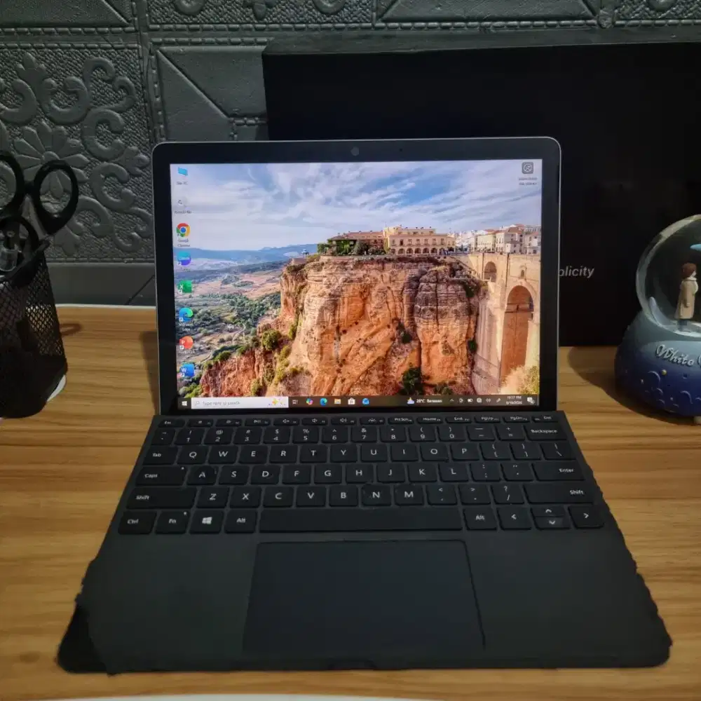Microsoft Surface GO 2 - intel Core M3-8100Y