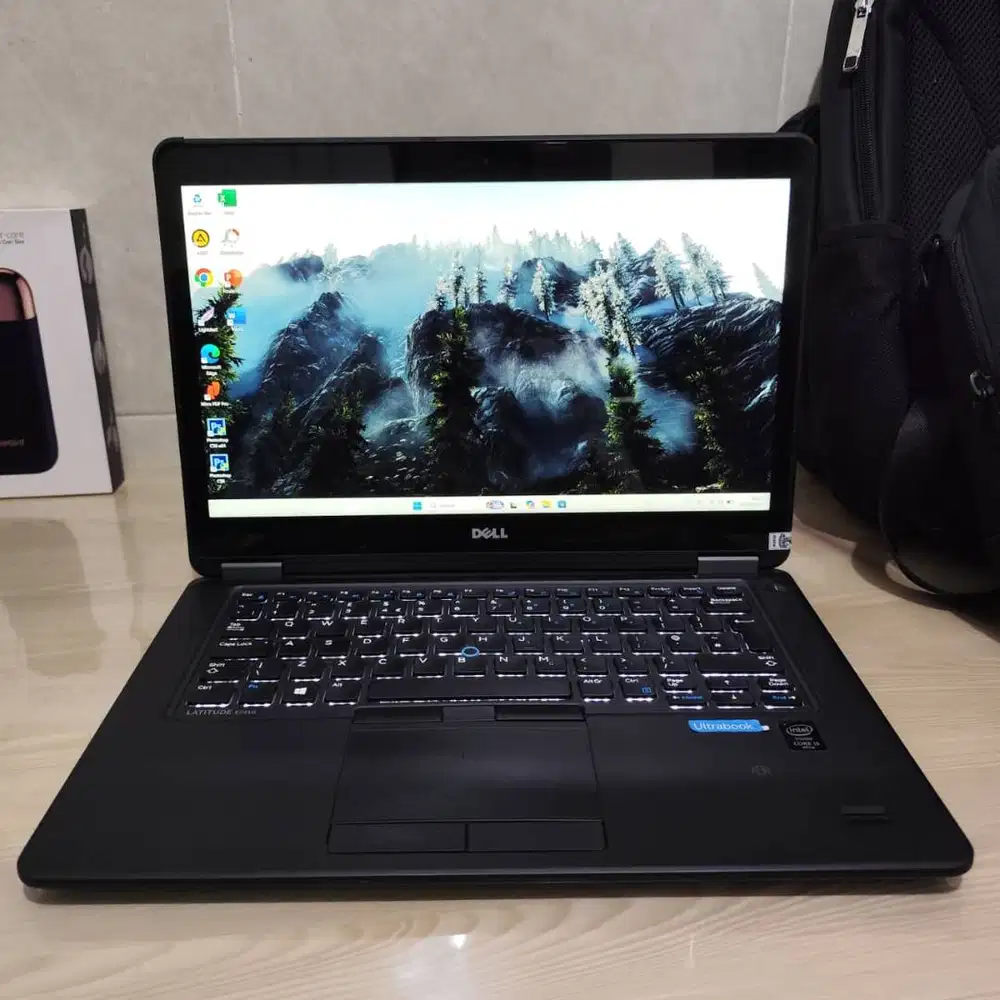 Laptop Dell Premium Intel Core i5 Touchscreen layar sentuh Siap Pakai