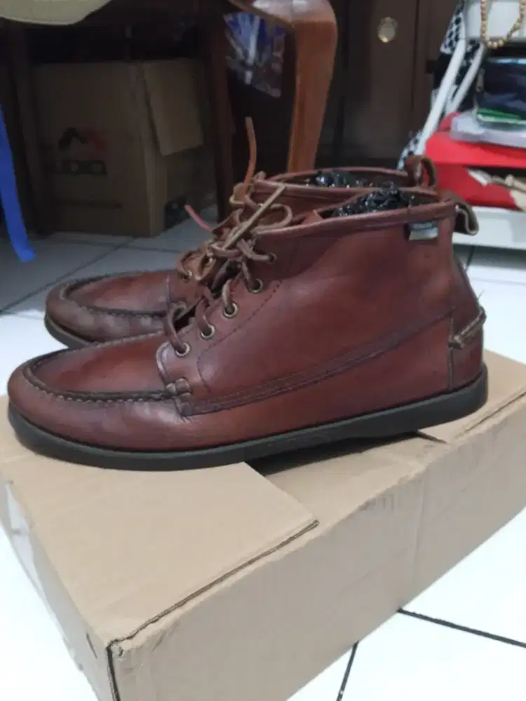 Sepatu Kulit Sebago Docksides