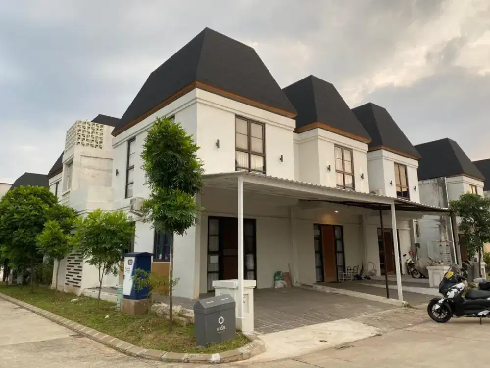 [HOOK + FURNISHED] Rumah 2 Lantai Cluster Kencana Vida Bekasi,  Sudah Renovasi Carport 2 Mobil Ada Pool Cluster - 900Jt