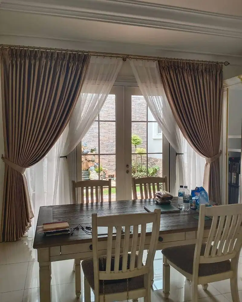 Jasa Pasang Gorden Custom Wallpaper Dinding 3D Gordyn Hordeng Korden