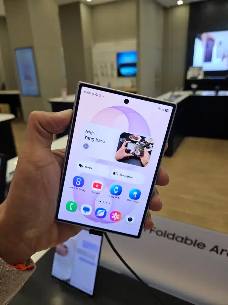 SAMSUNG Z FOLD8 DISKON 2 JUTA BONUS BUDS CORE DAN CHARGER