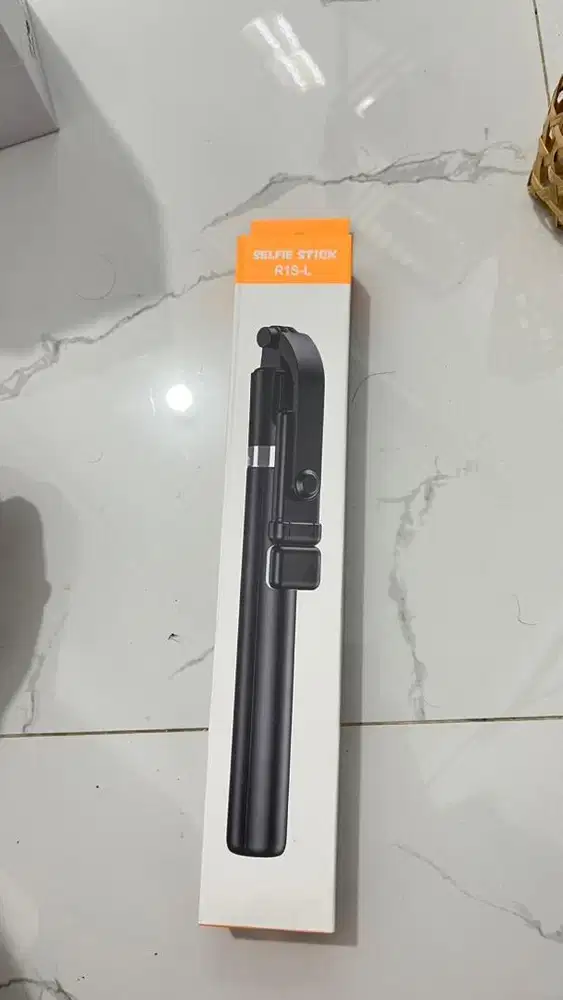 Tripot HP hitam