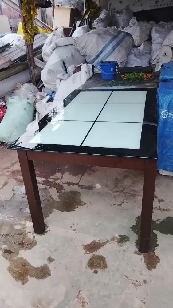 DI JUAL MEJA MAKAN