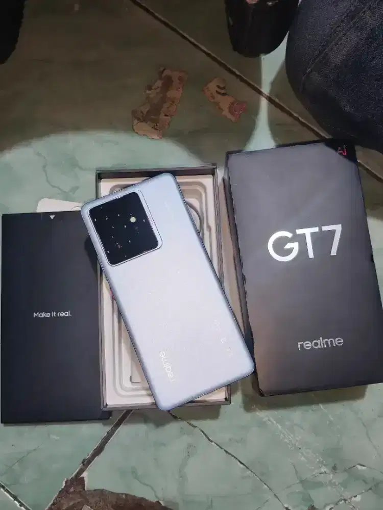 Realme GT 7 internal 12/256
