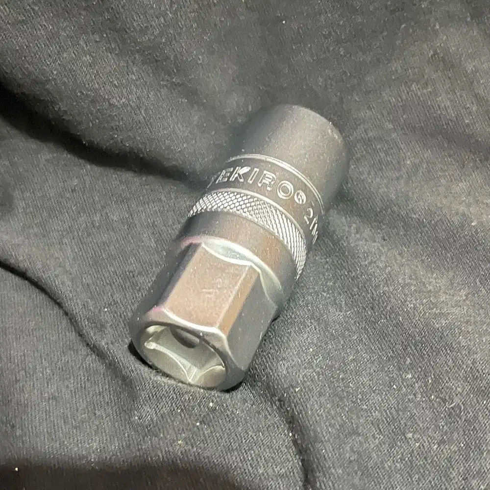 KUNCI RODA TeKIRO 1/2x21 MM