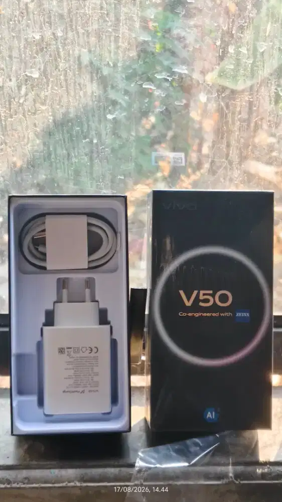 VIVO V50 12/256