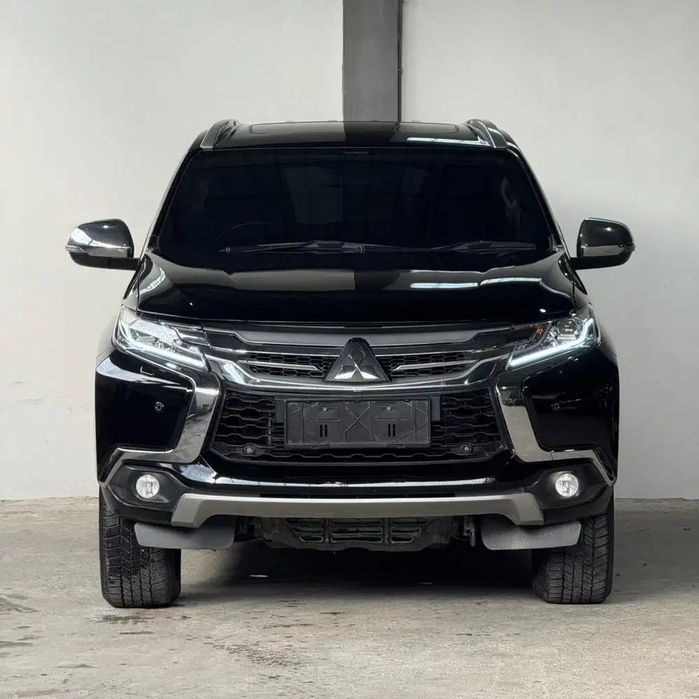 Mitsubishi Pajero Dakar Matic 2017 hitam