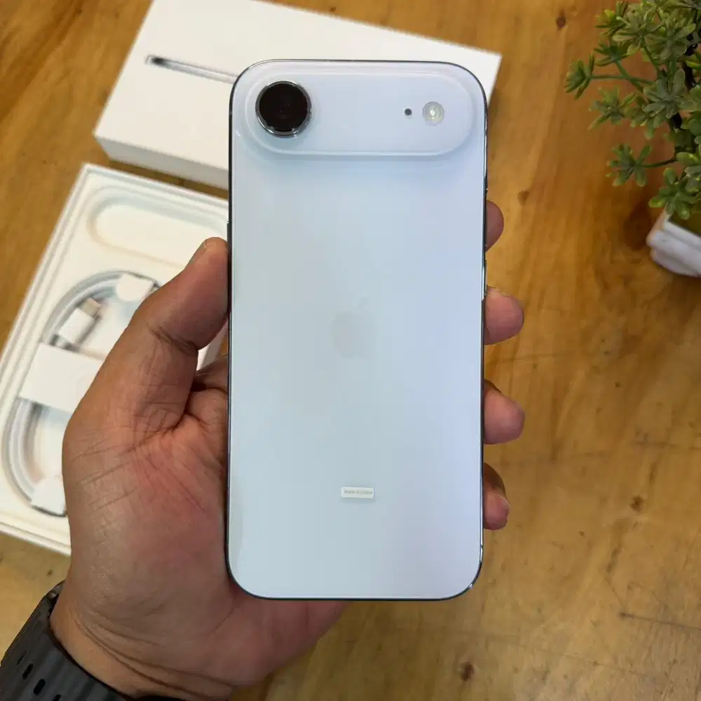 iPhone air 256gb Sky Blue Garansi resmi PA/A mei 2027