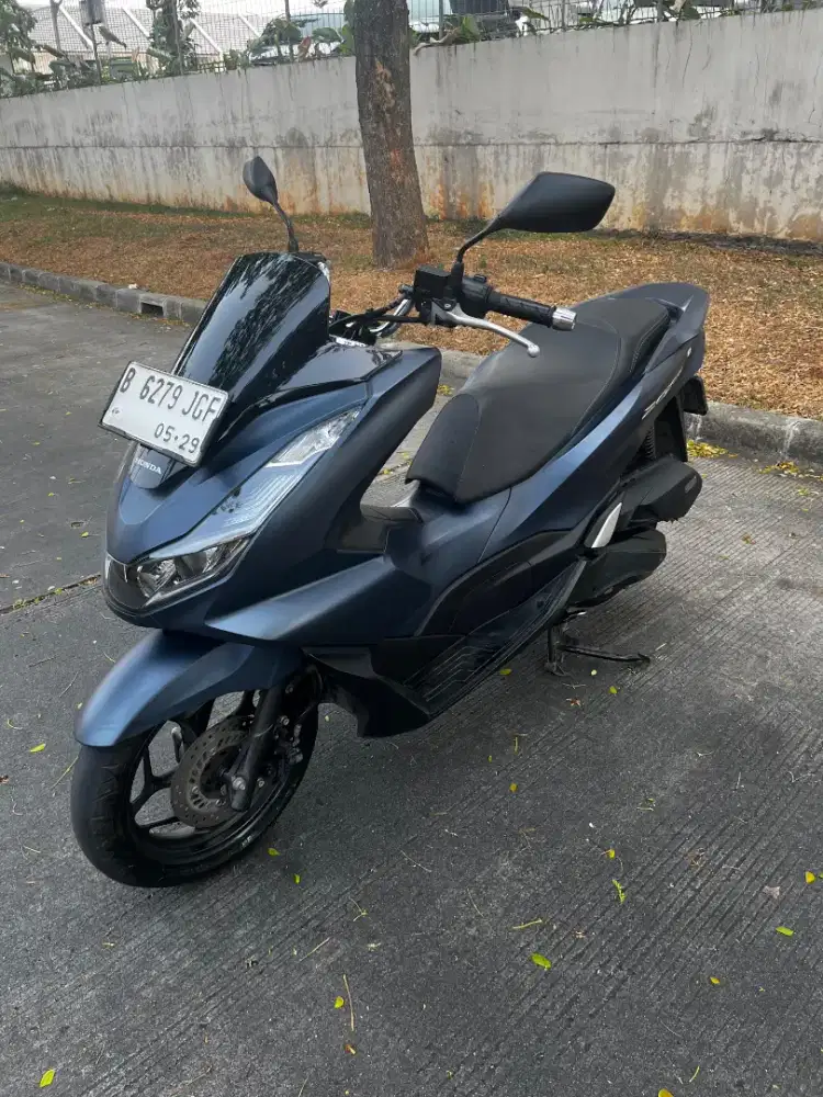 Honda PCX 160 Cbs Biru Doff