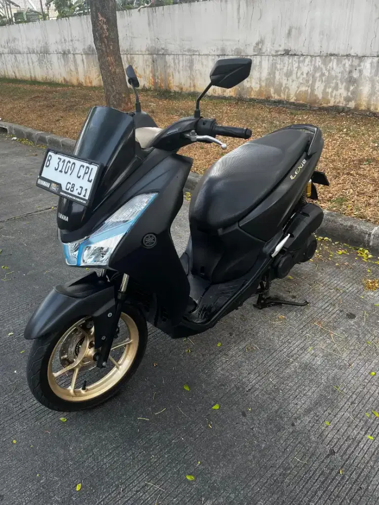 Yamaha Lexi 125 S Keyles Hitam Doff