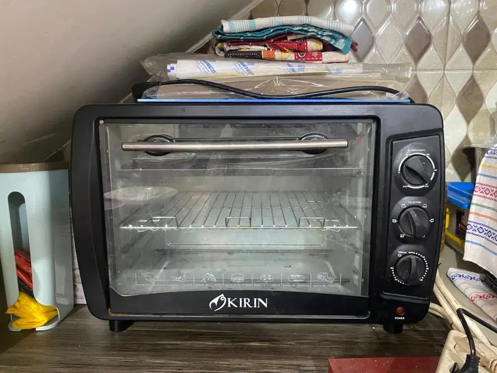 Oven Listrik Kirin 25L 250°C Bekas – Normal & Siap Pakai