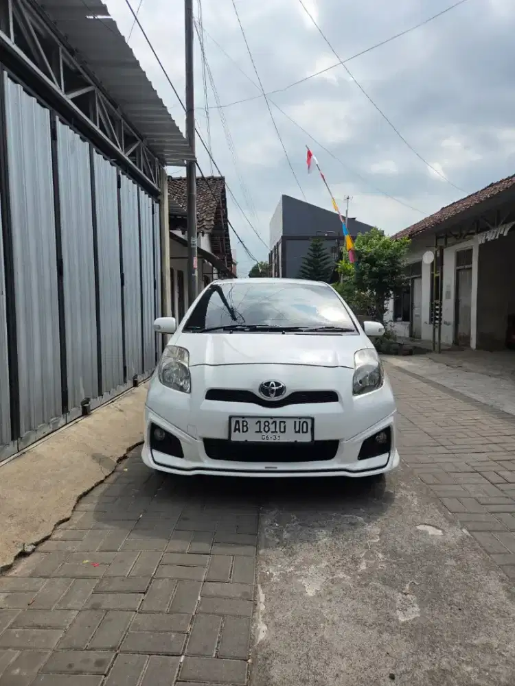 HONDA YARIS TRD sportivo ab asli