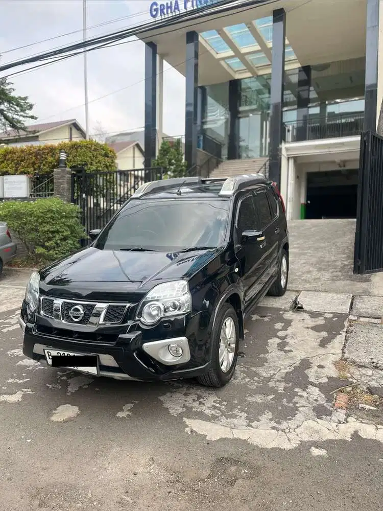 CASH NISSAN XTRAIL 2.5 XT BENSIN AT 2014 LAST EDITION