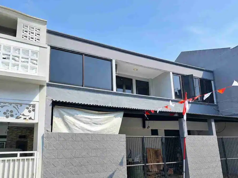DIJUAL – Rumah 2 Lantai Siap 3 Lantai 200m ke Halte Busway