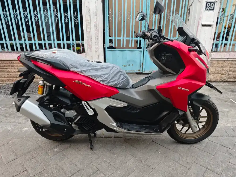 Jual adv abs 2025 km 135 plat p banyuwagi spr istimewa