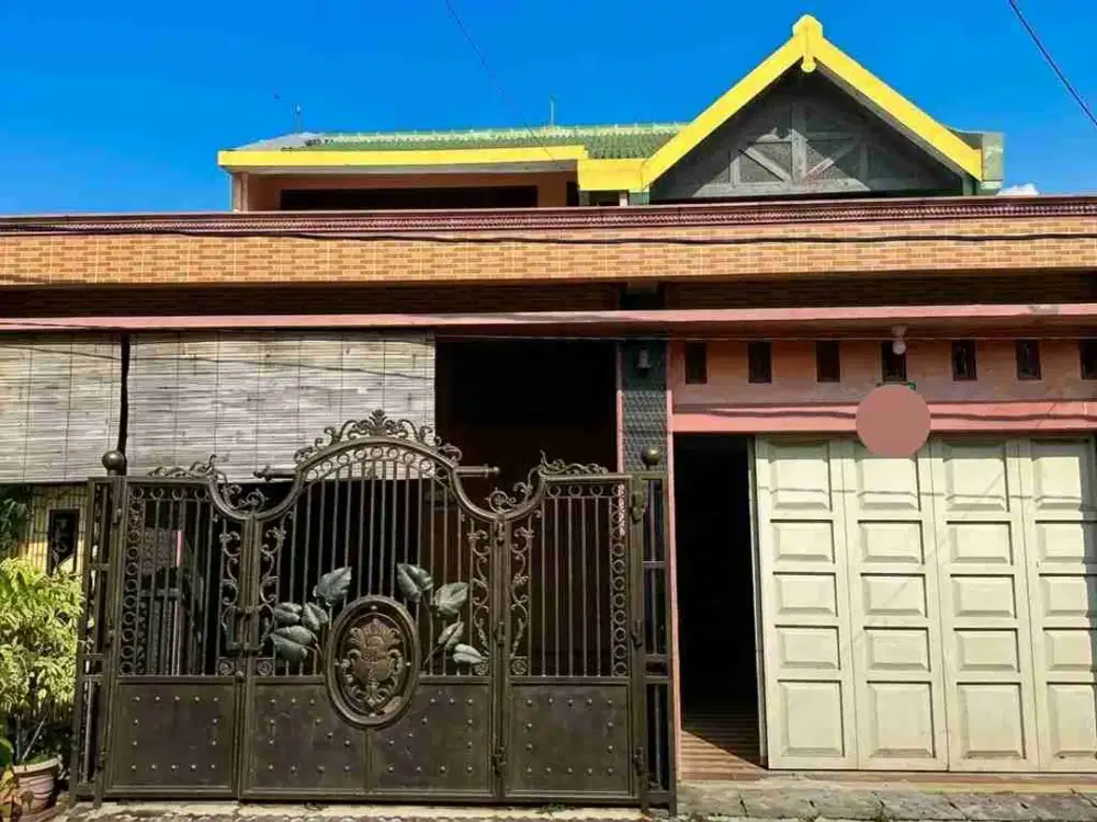 ( MURAH ) RUMAH BESAR / KOST DI JL MLATIBARU SEMARANG TIMUR