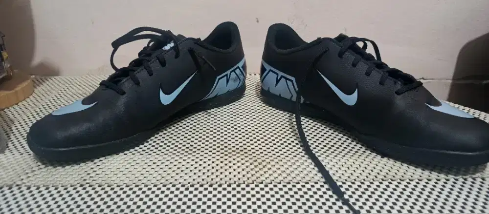Sepatu Futsal  Pria - Nike Zoom Mercurial Vapor 16 Club