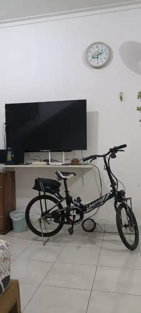 Sepeda listrik lipat