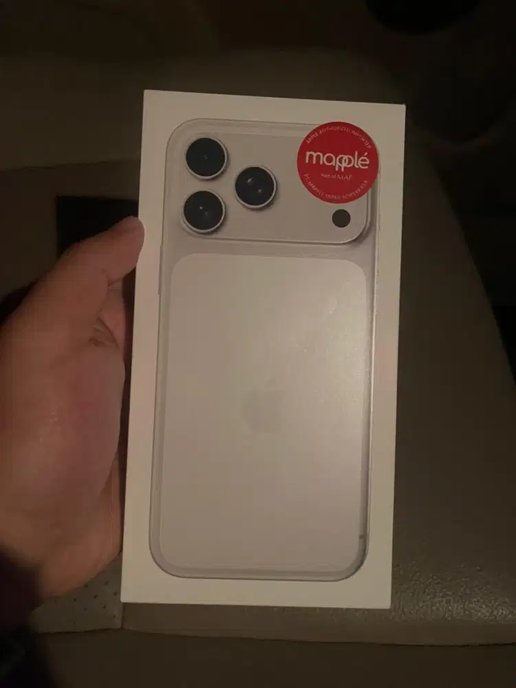 Iphone 17 pro max 256GB baru ibox
