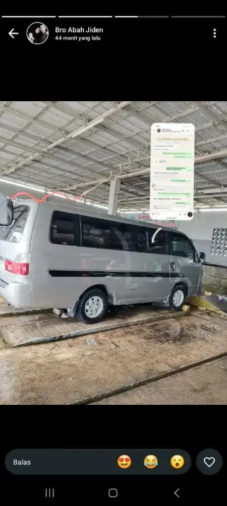 Kia travelo 2013