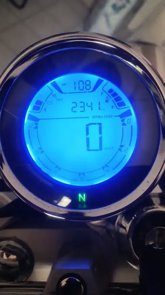 v16 jarak tempuh 2.300 Km