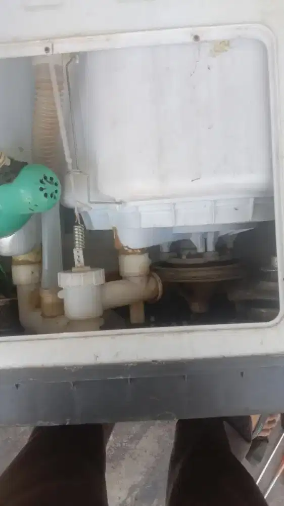 jasa servis ac kulkas frrzer showcase mesin cuci dan bongkar pasang ac