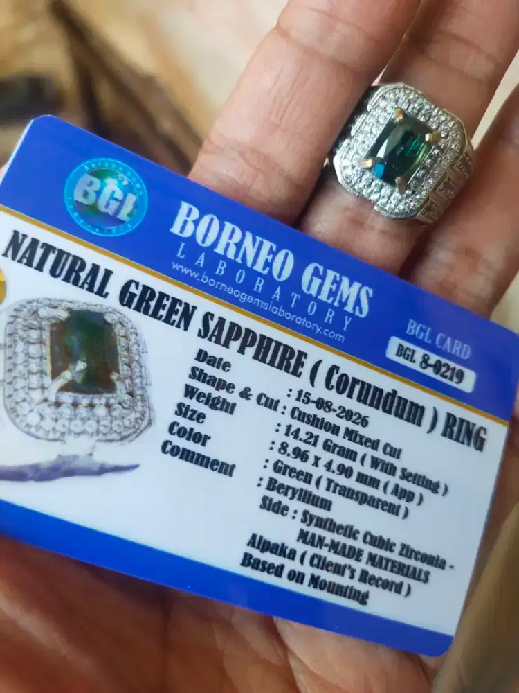 Cincin green safir