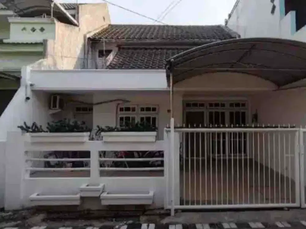 Dijual rumah deltasari indah Waru