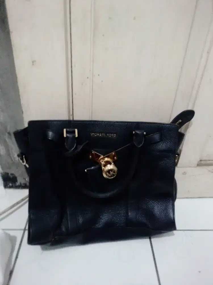 Michael kors blue bag