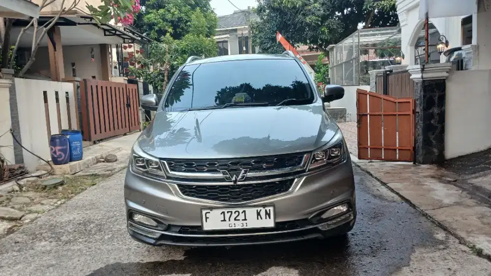 Wuling Cortez 1.5 LT LUX CVT ( 4 x 2 ) A/T. Thn 2020. Abu-abu Metalik