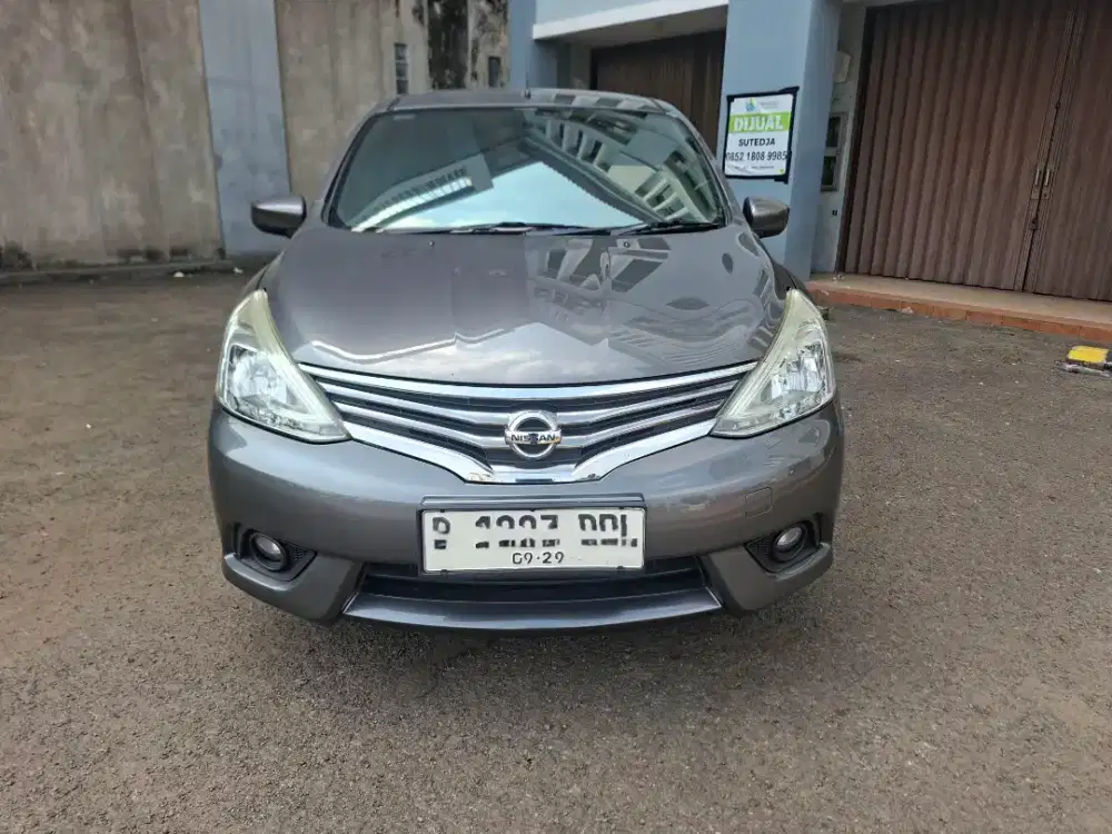 Nissan Grand Livina XV 2014 At, good condtition