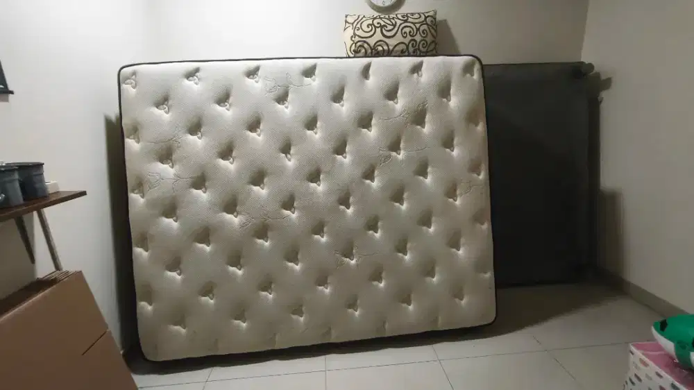 BED dreamline 160cm x 200cm kondisi like new