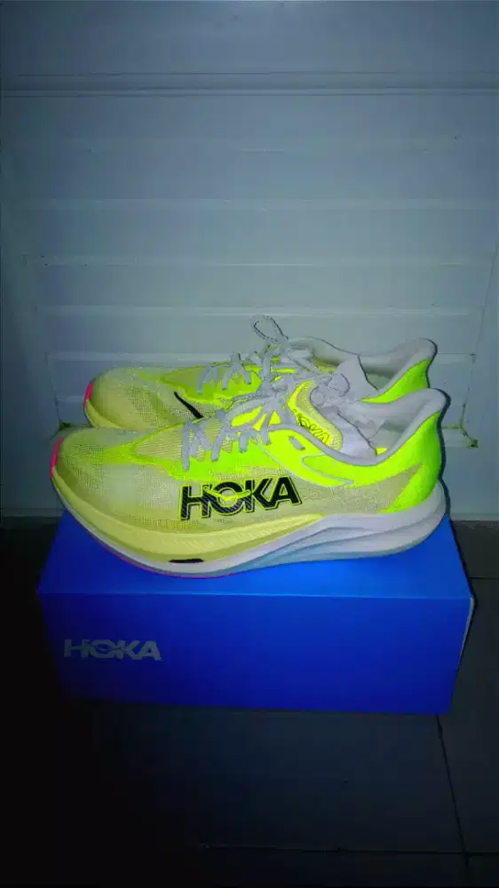 Sepatu Hoka Ori