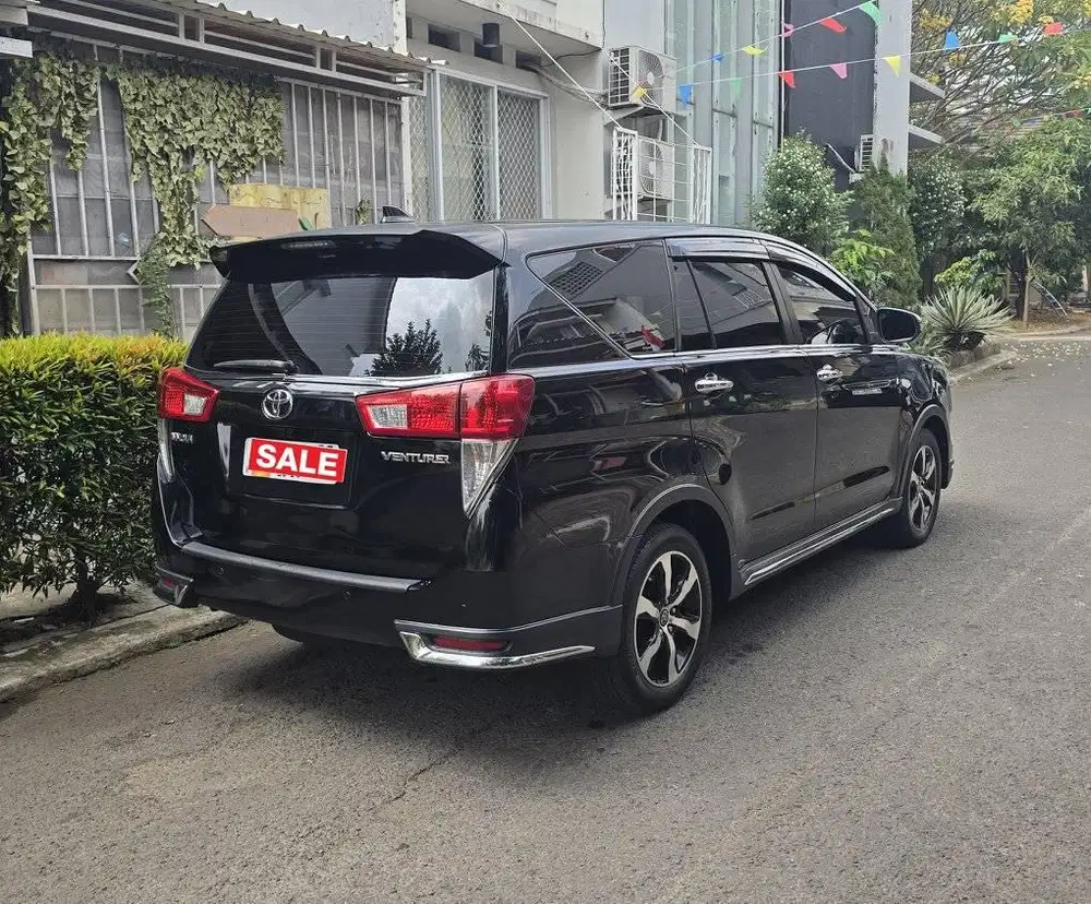 Innova Venturer Diesel AT 2018 Tangan 1 Mulus Terawat Siap Gaspoll