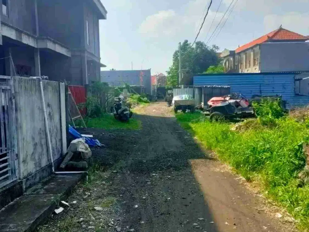 Di kontrakan tanah jalan Sesetan ,Denpasar, Bali