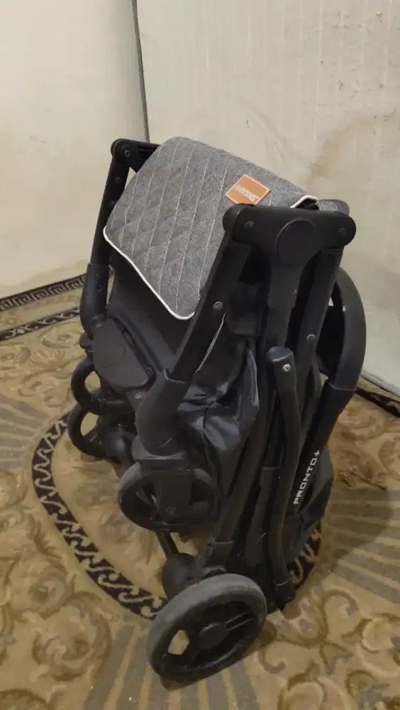 Stroller Babydoes Pronto plus Like New