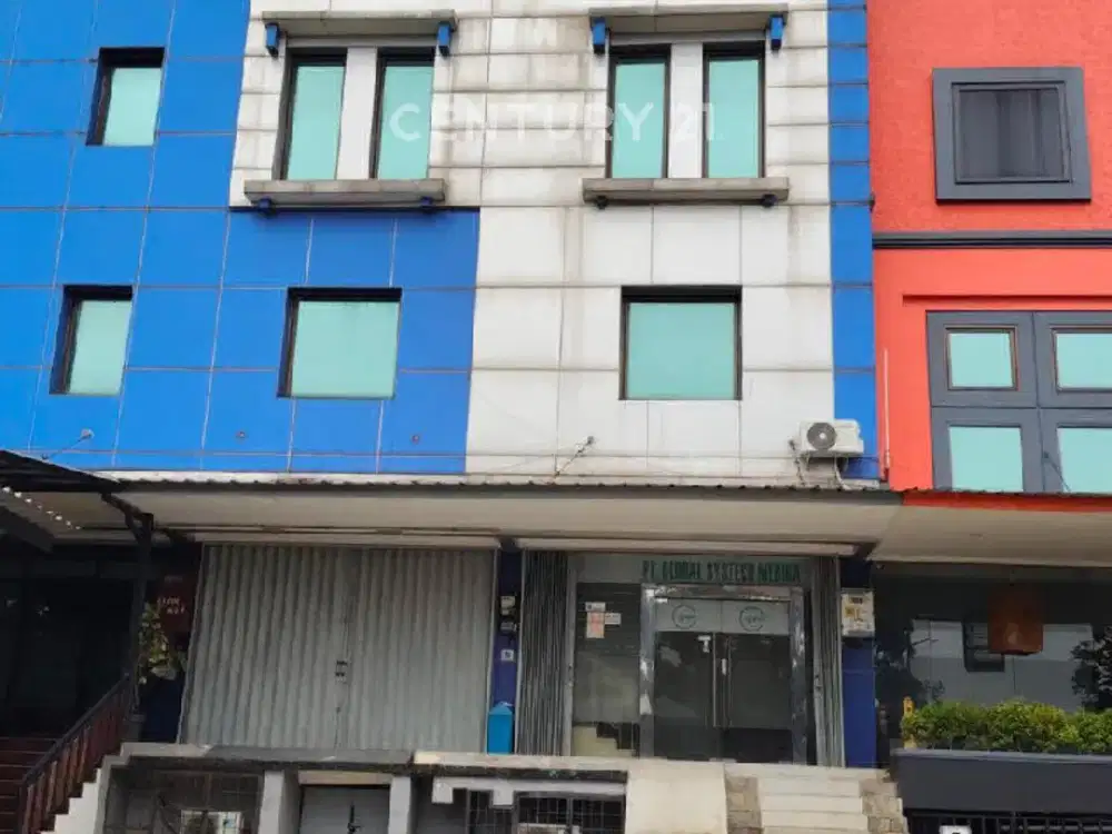Ruko Gandeng Dengan Lift Barang Parkir Luas Ciracas Jakarta Timur
