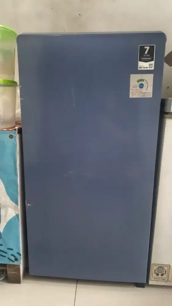 Kulkas 1 pintu merek aqua