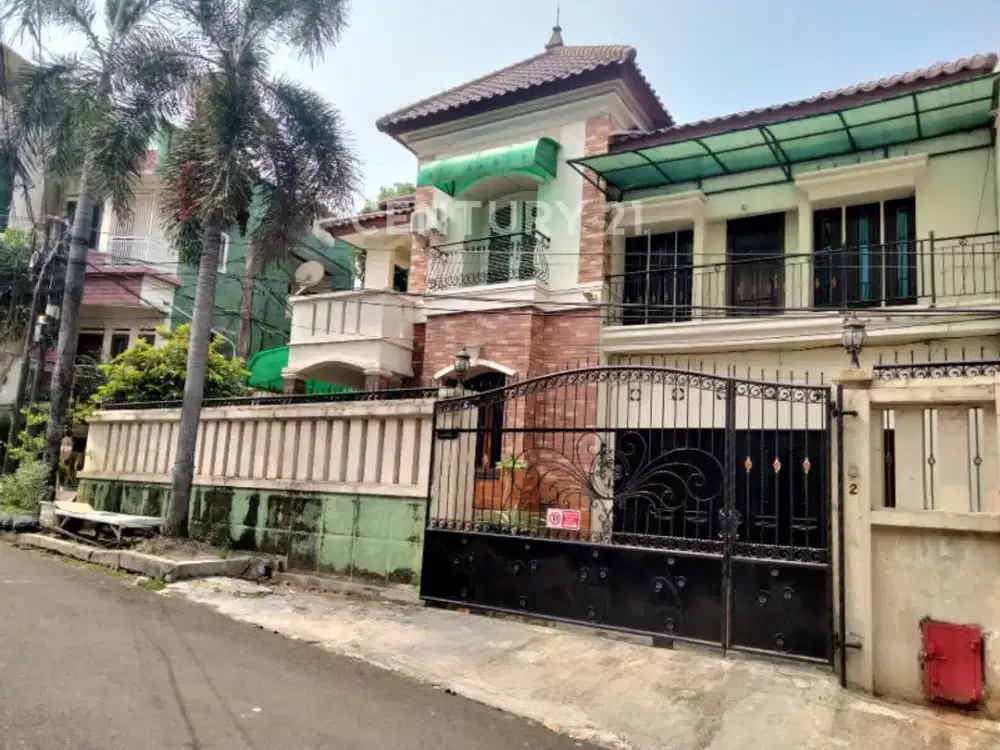 Rumah Siap Huni  2 Lantai Akses Jalan Besar Tebet Jakarta Selatan