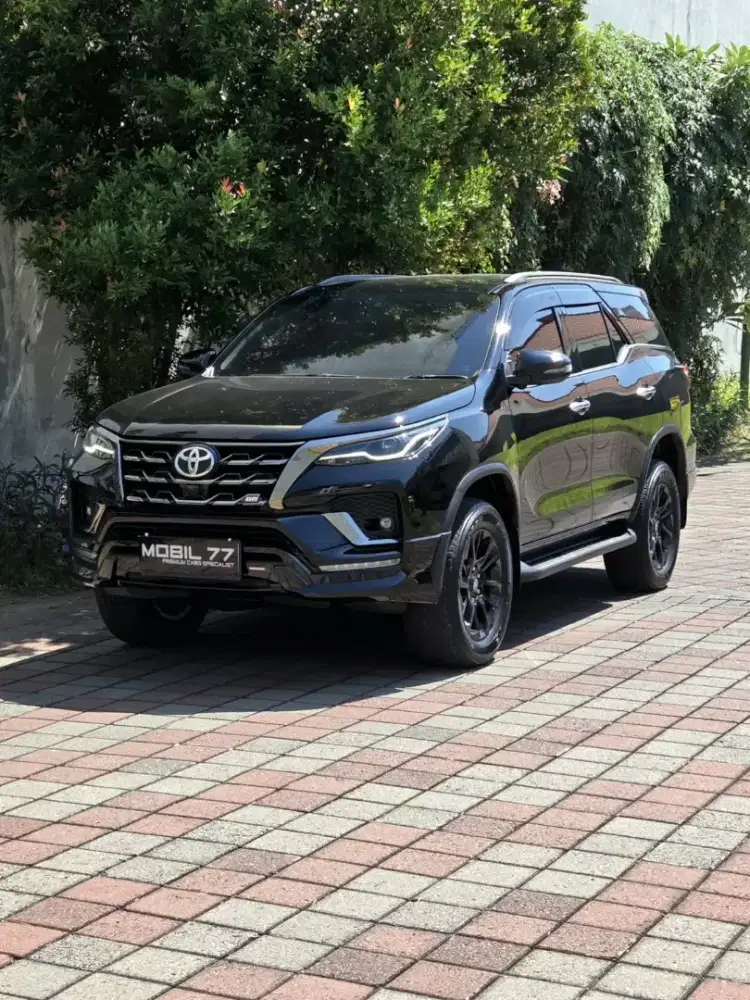 Toyota Fortuner GR sport 2.8L odo20rb Tahun 2023