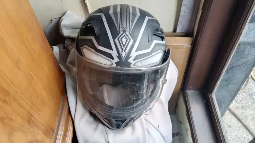 Helm KYT Black Panther Doff