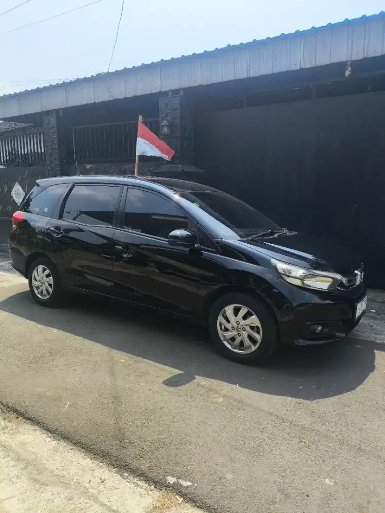 Mobilio 2017 E manual