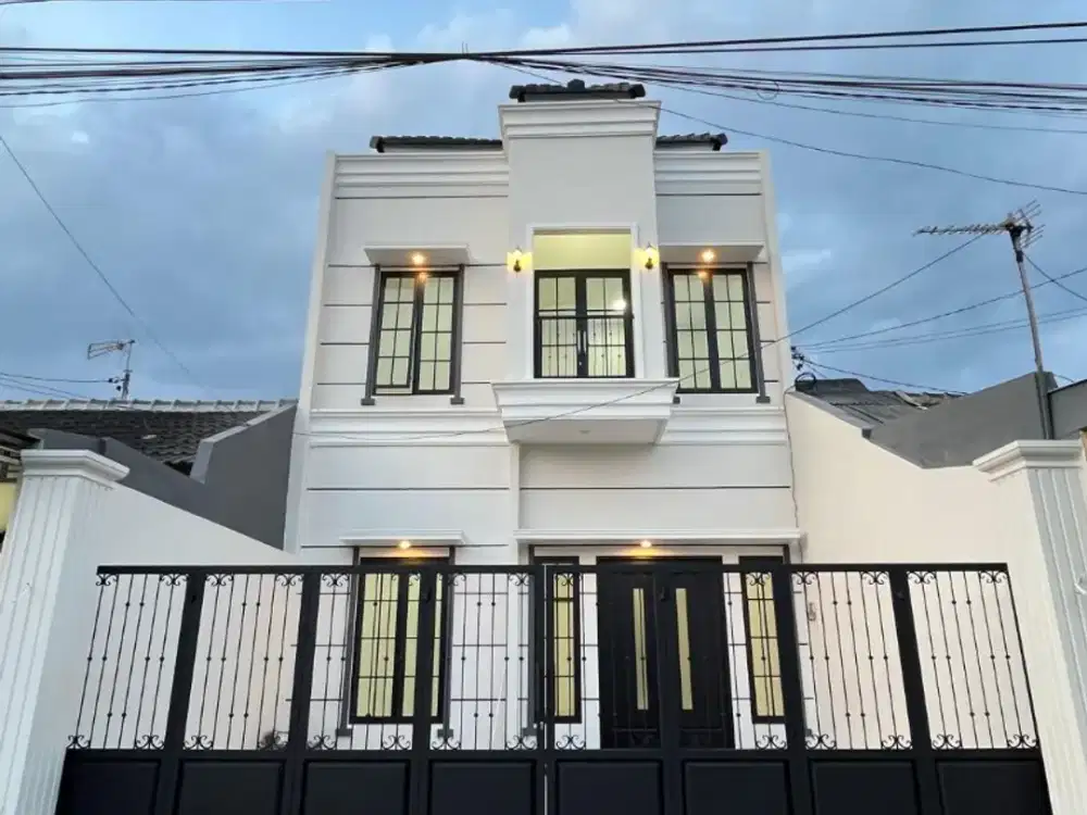 Di jual rumah baru 2 lantai siap huni lokasi sawojajar 1 kota malang