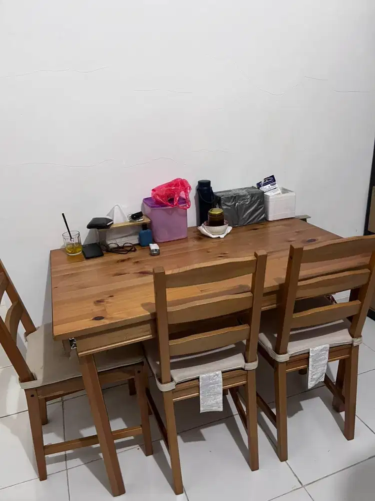 Jual Meja Makan IKEA Jokkmokk + Bantal Kursi