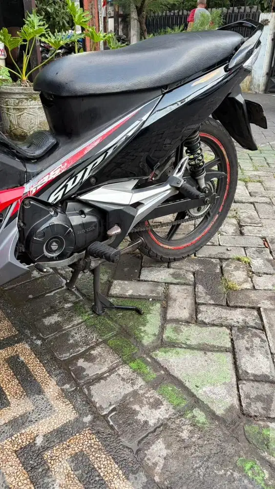 supra x 125 (2016)