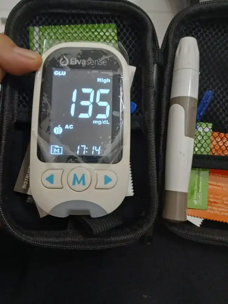 Alat cek gula darah cholesterol asam urat