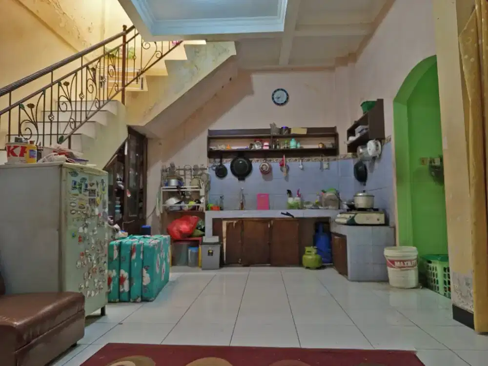 Rumah dijual siap huni bukit emerald meteseh tembalang jalan lebar